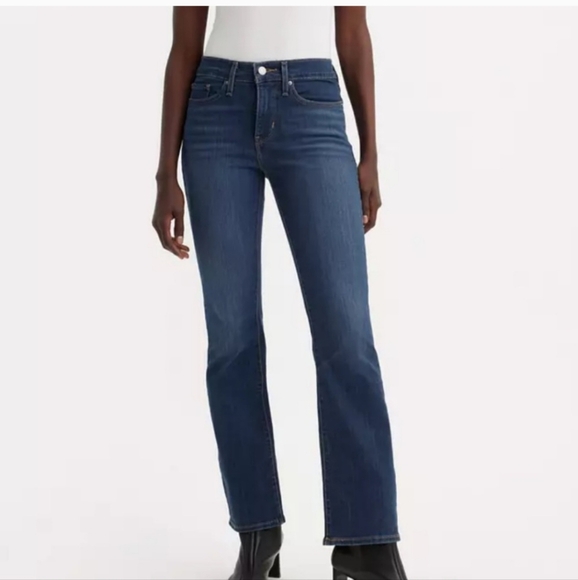 NWT Levi's 315 Shaping Boot Cut Ladies Jeans In Dark Blue - Picture 1 of 6